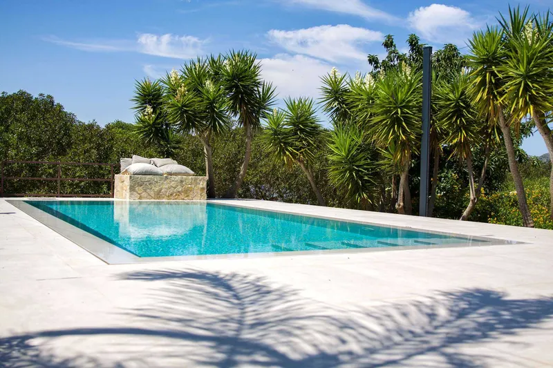 Exclusive finca in Artà with saltwater infinity pool, ETV license and panoramic views — photo 5