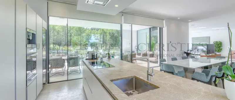 Contemporary villa in Son Vida with golf views — photo 8