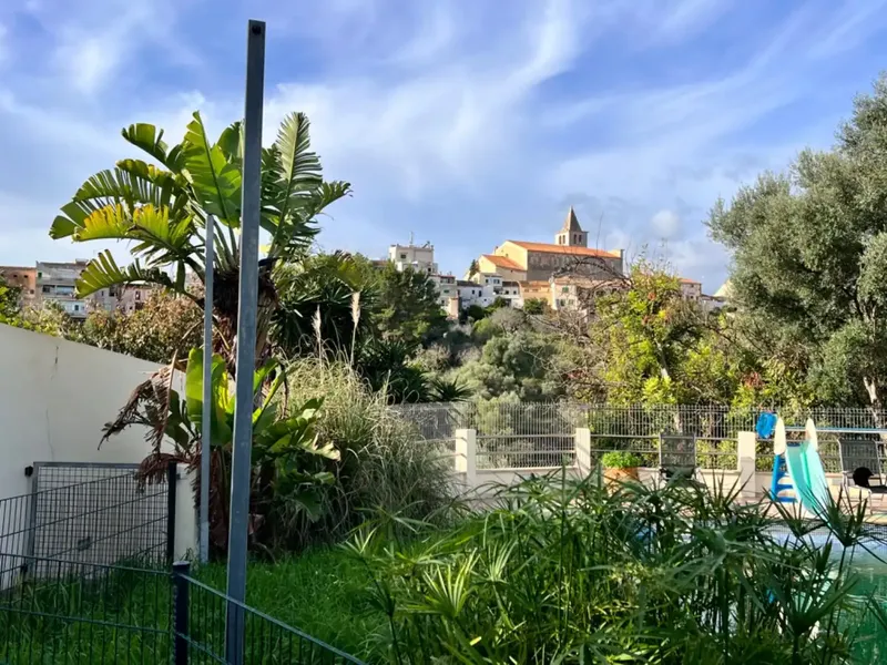 Relax on one of its terraces, a pleasant evening on a summer night, take a dip in the saltwater pool, while contemplating — photo 6