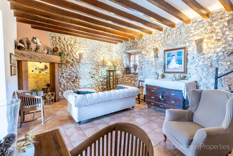 Historic finca with Mallorcan charm, extensive land and great potential — photo 6