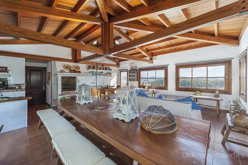Luxury villa — photo 4