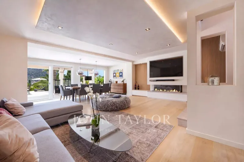 Villa for Sale in Port d'Andratx — photo 3