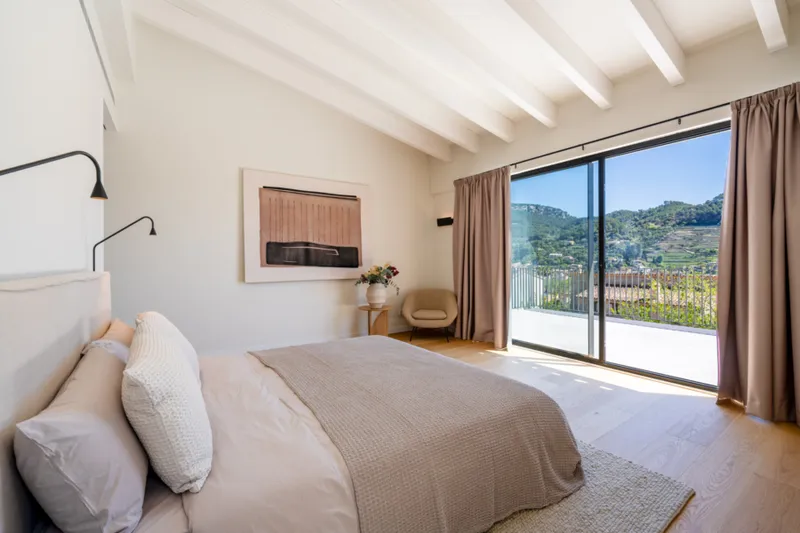 Exclusive new-build villa in the heart of Esporles - Overall view (12446) — photo 12