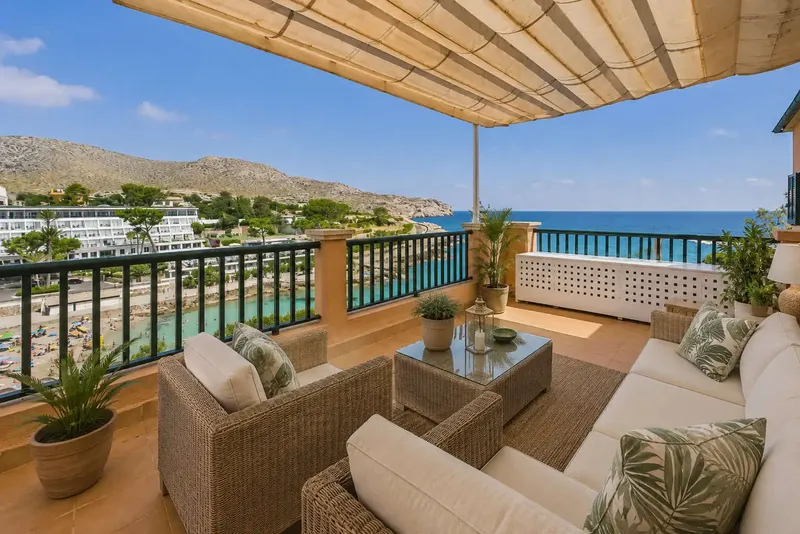 Exclusive investment opportunity in Cala Sant Vicenç: first line of sea with exceptional appreciation potential — photo 5