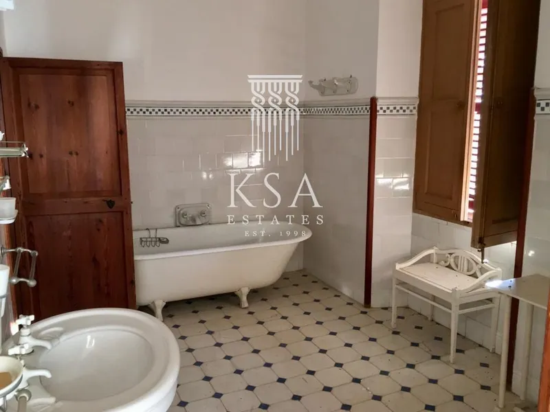 Rustic Estate — photo 11