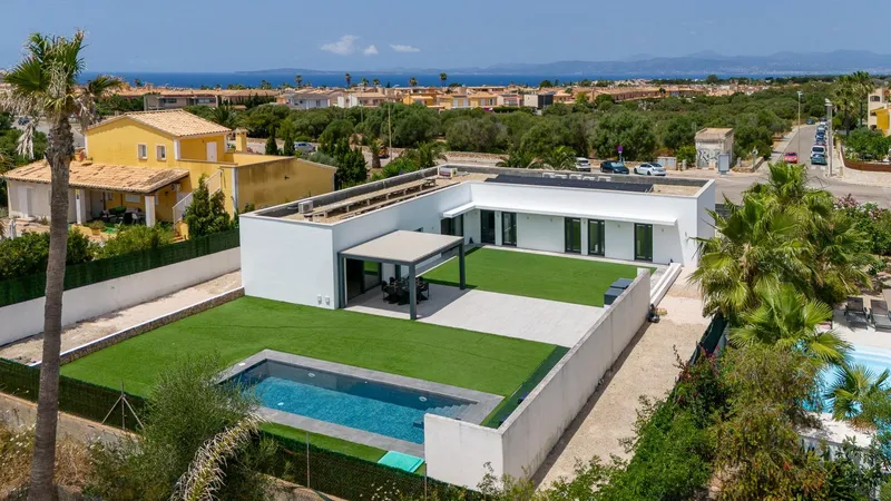 Single family house - Llucmajor (Sa Torre), Built Surface 262m², Plot Surface 987m², 5 Bedrooms, 3... — photo 1