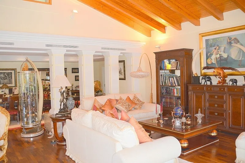 Exceptionally luxurious property nestled in a magnificent natural landscape, close to Palma City. — photo 11