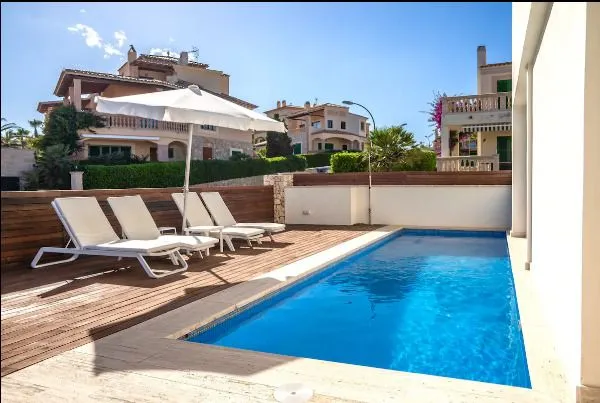 Exclusive Frontline Luxury Villa with ETV License, Pool and Stunning Sea Views in Cala Magrana, Mallorca — photo 3
