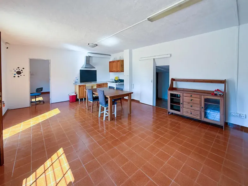 Discover this exceptional rustic estate of 900 m2, located just one minute from the charming town of Inca and with easy access to the highway — photo 11