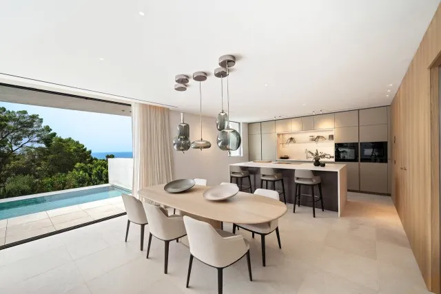 Modern villa with sea views for sale in Portals Nous, Southwest Mallorca — photo 5