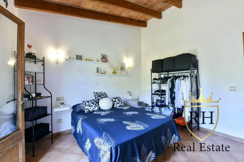 Discover this charming rustic house located in the quiet area of Arta. — photo 10