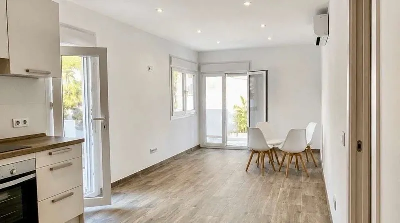 Modern, renovated apartment near the sea — photo 4
