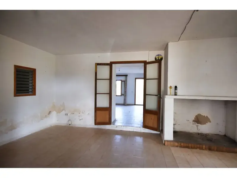 Two minutes from Santa Margalida, on the way to the beach we find this property with a plot of 7048 m2 and buildings — photo 9