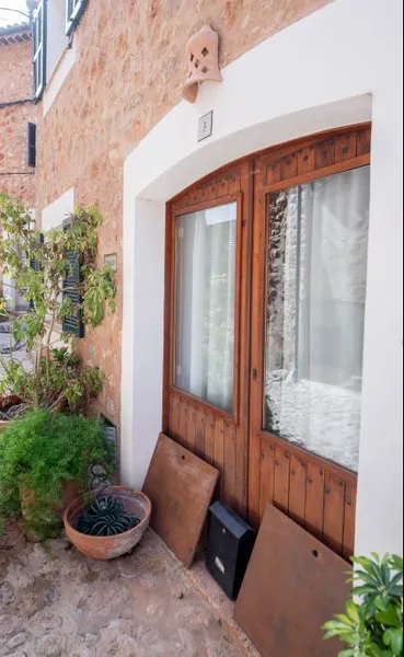 Cozy town house with a private patio and stunning views in Fornalutx — photo 12
