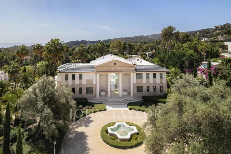 Mansion for Sale Palma de Mallorca — photo 1