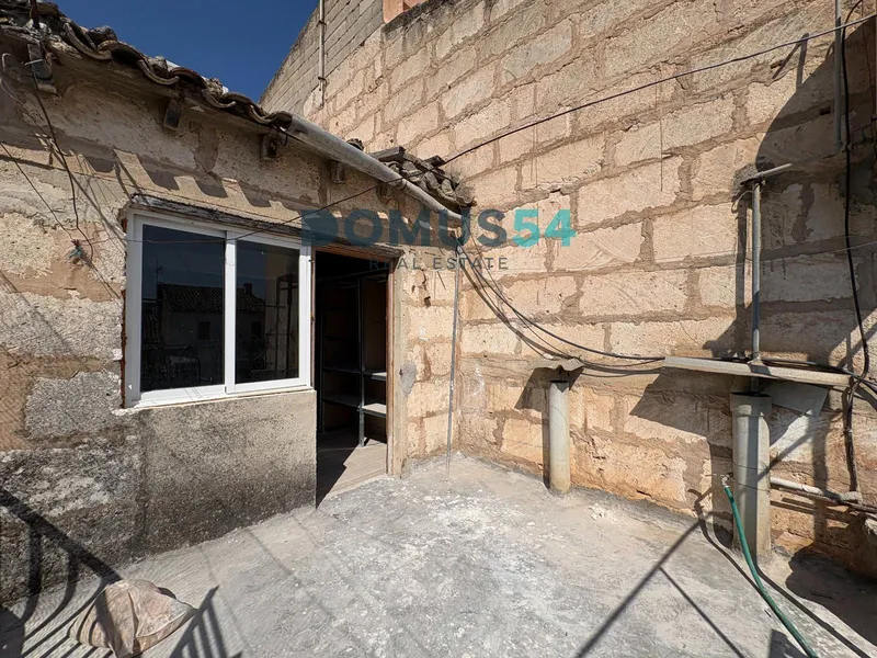 House in need of renovation in Sa Pobla — photo 9