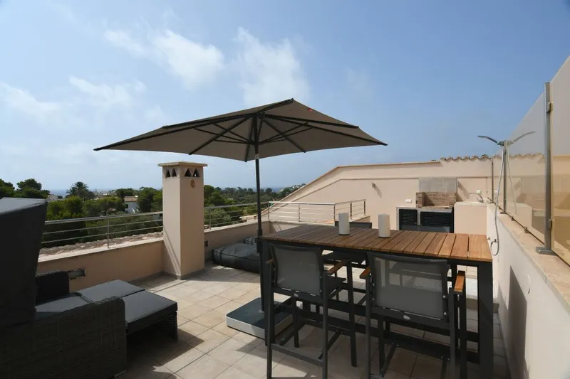 Modern and sunny penthouse with pool and parking space just minutes from Cala Santanyi — photo 2