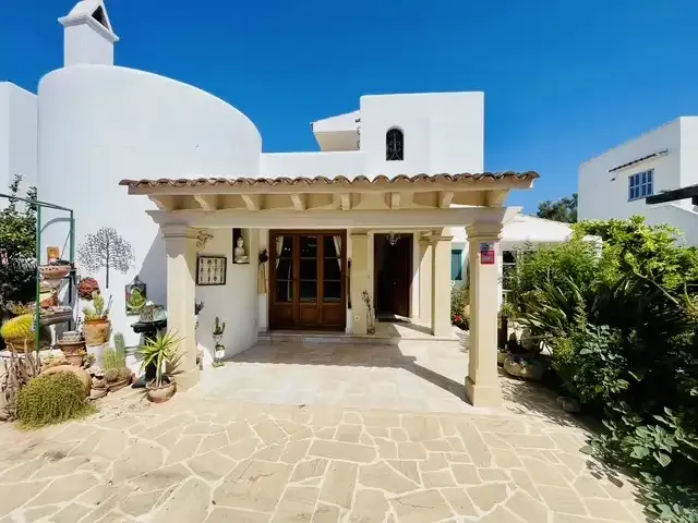 INMO MALLORCA. Chalet for sale in residential area of Cala D'or - Santany — photo 2