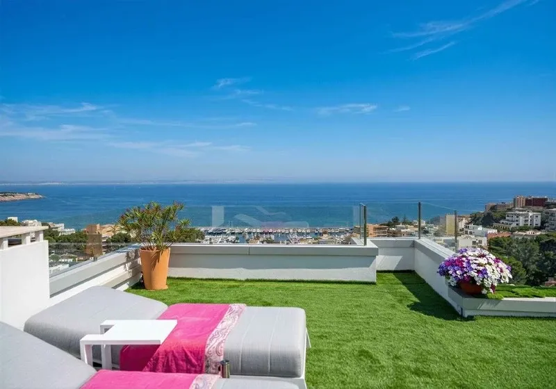 Penthouse for sale in San Augustín with sea views, terrace with jacuzzi and garage — photo 2