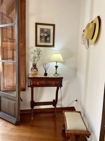 Temporary Professional Rental - Two-bedroom apartment with several balconies — photo 10