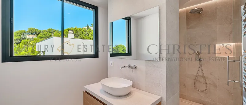 Modern new villa in Costa d'en Blanes with beautiful sea views — photo 12