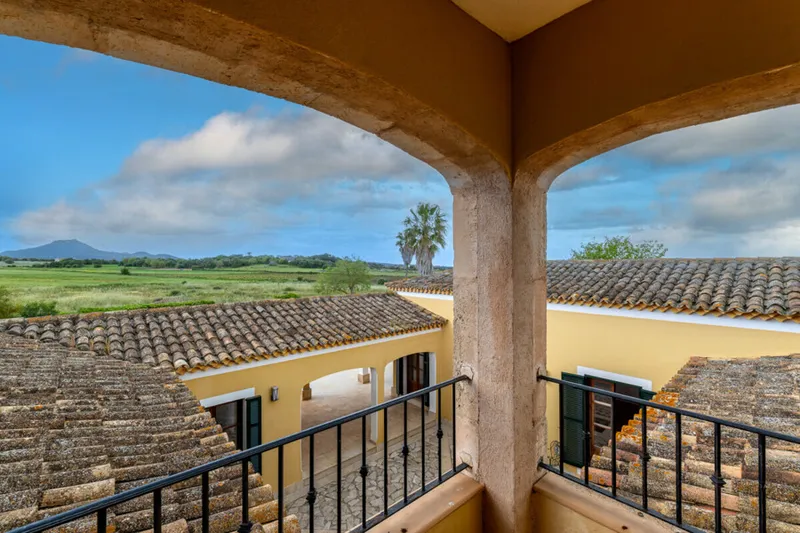Luxury Country Estate with Equestrian Facilities — photo 4