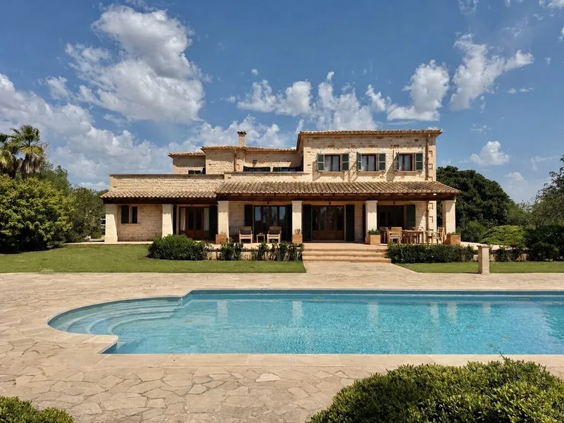 Charming country property for sale in Ses Salines with sea views and swimming pool — photo 1