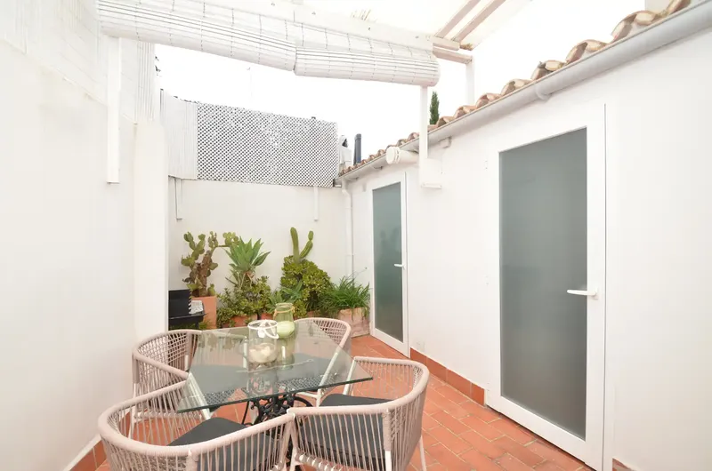 Located in the coveted neighborhood of Son Españolet, this ground floor with free ceiling height represents an excellent opportunity for investors and developers — photo 7