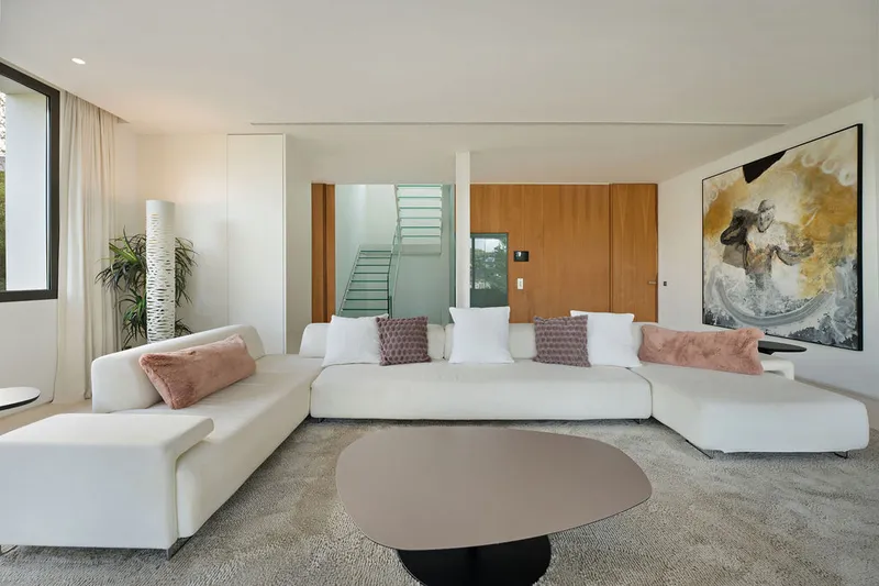 Modern villa on the seafront with holiday rental licence — photo 9