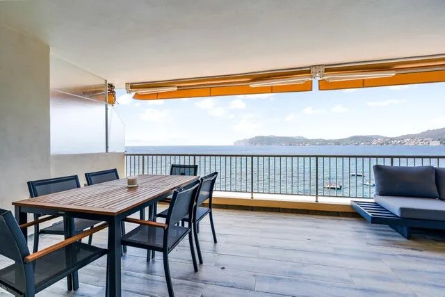 Renovated frontline apartment for sale in Costa de la Calma, Southwest Mallorca — photo 2