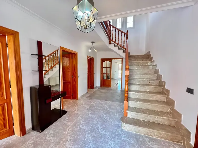 Magnificent villa with pool and garage in Portocolom: long-term rental. — photo 4
