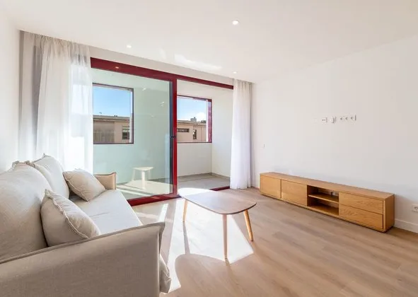 Flat / apartment in Calle d'Alfons el Magnànim, 29, Camp Redo, Palma de Mallorca — photo 1