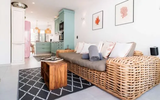 Sunny home with rooftop terrace, sea views and rental license in Cala Llombards — photo 3