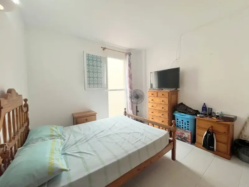 Sunny apartment on the second floor, located in the heart of Cala Millor, just two minutes from the beautiful beach. The area offers all — photo 10