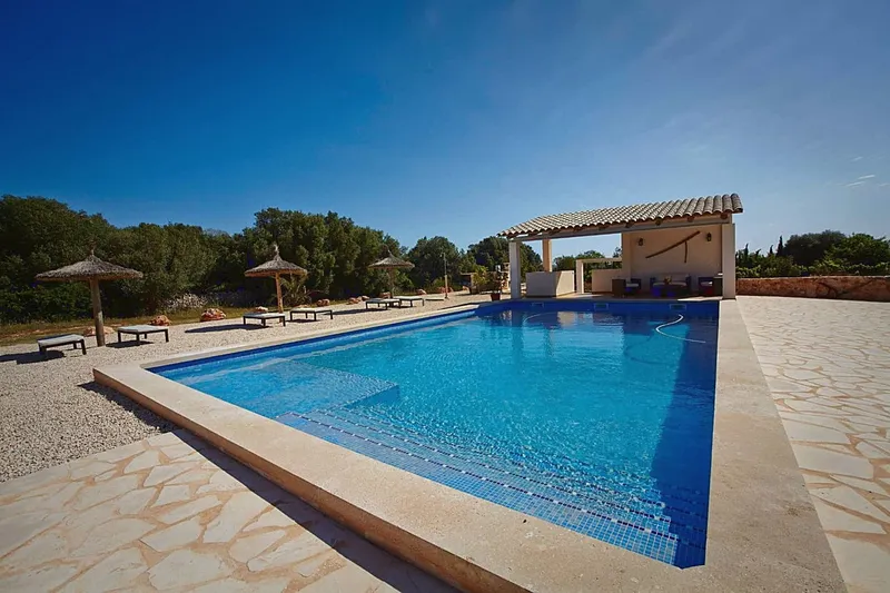 Finca in Es Llombards - with ETV license and 14,100 m² plot — photo 2