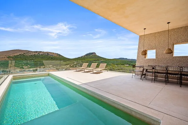 Stunning Mediterranean villa with panoramic sea views for sale in Cala Mesquida, Northeast Mallorca — photo 3