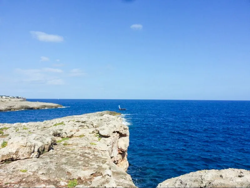 Double building plot on the first sea line in Cala d'Or — photo 1