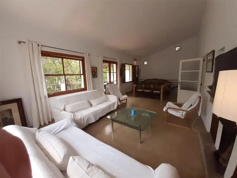 Se ofrece en alquiler un espacioso apartamento, muy bien ventilado, ubicado en el paseo de los pinos de la Bahía de Pollença, cercano al hot — photo 2