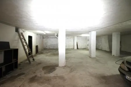 Garage - Llucmajor (S'Arenal), Built Surface 236m², 200m Distance to the Sea — photo 5