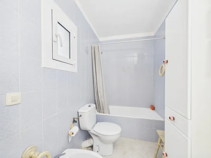 Two-bedroom apartment in Porto Colom with large terrace and parking space - TEMPORARY CONTRACT FROM MID-SEPTEMBER — photo 12