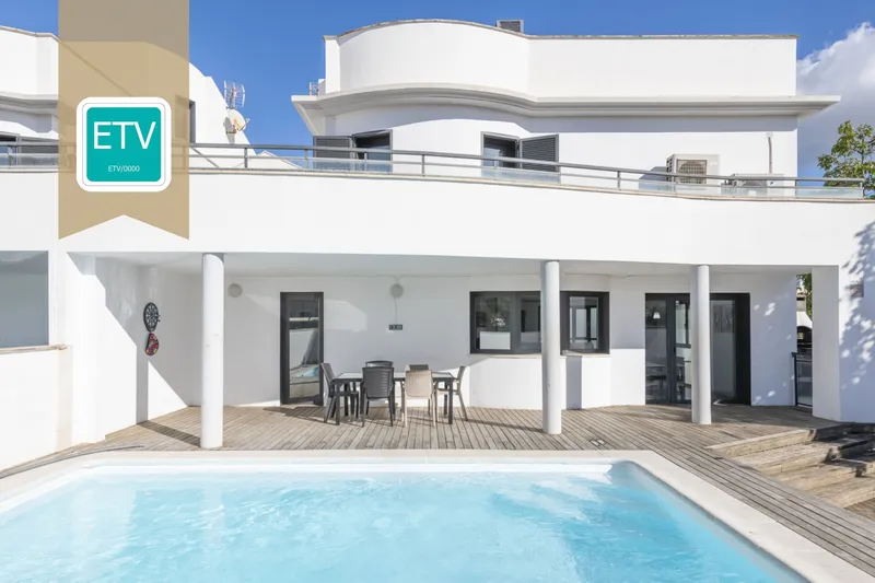 Villa in Can Pastilla for sale with rental license — photo 1