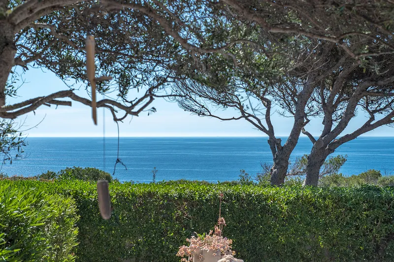 Traumvilla mit Pool in erster Meereslinie in Cala Llombards — photo 2