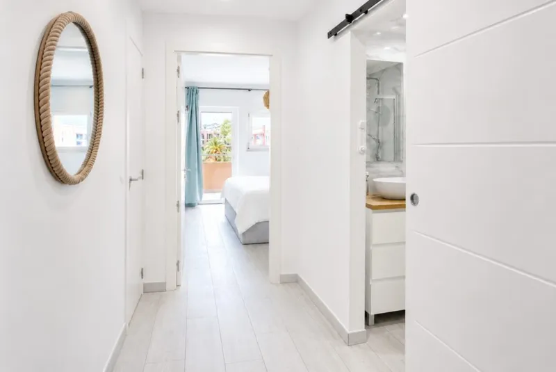 260804 – Modernised Apartment near the Beach — photo 9