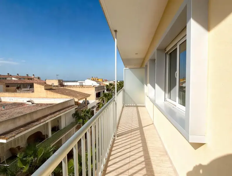 We present this magnificent penthouse located in one of the most coveted locations in the south of Mallorca, in La Colonia de Sant Jordi, an enclave — photo 1
