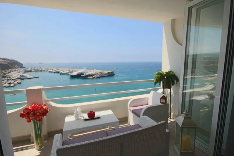 22046V - Apartamento de Diseño con Vistas Espectaculares sobre Port Adriano — photo 1