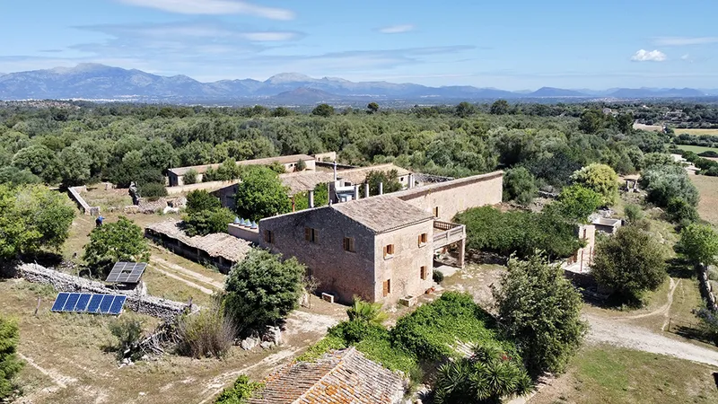 Impressive rustic finca with large plot of land — photo 1