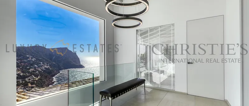 Modern Mediterranean luxury villa in Puerto de Andratx with sea views — photo 2