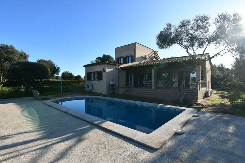 Country house on a quiet plot between Santanyi and Campos — photo 1