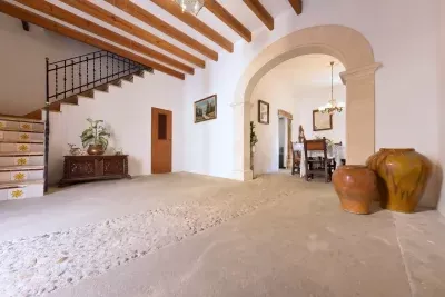 House in Sineu — photo 1