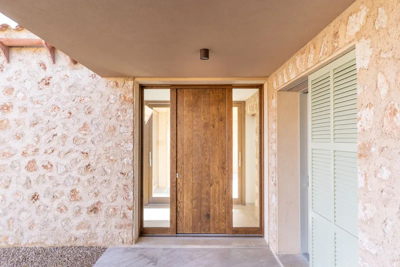 New build finca with modern living concept and Mediterranean facade in Calonge — photo 4
